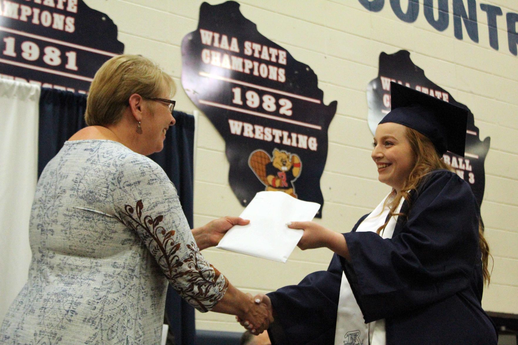 053019-reed-gallery-grad049